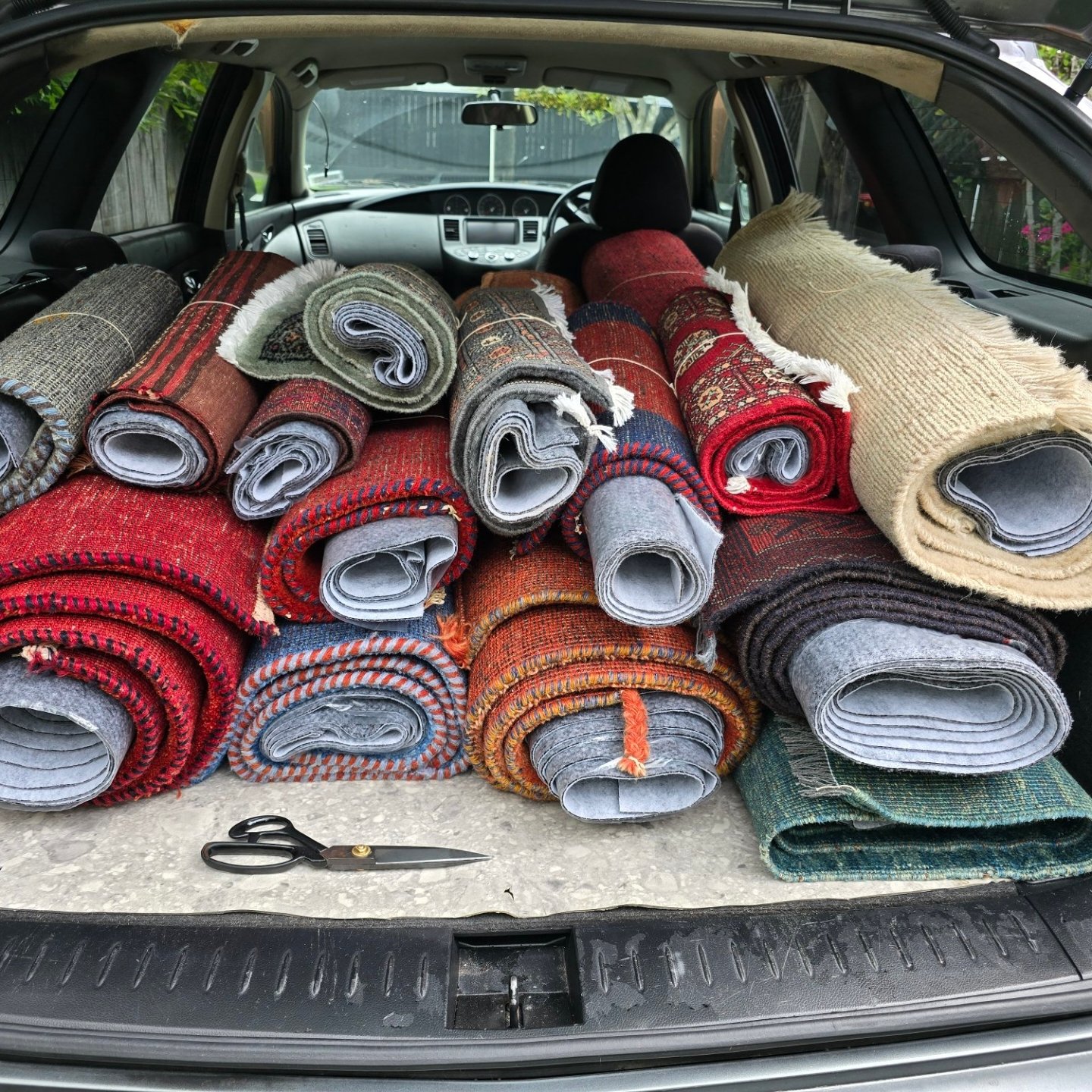 The Rug Guru – Specialist Rug Cleaning & Restoration