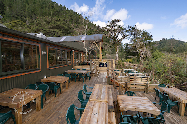 Staglands Wildlife Reserve & Café