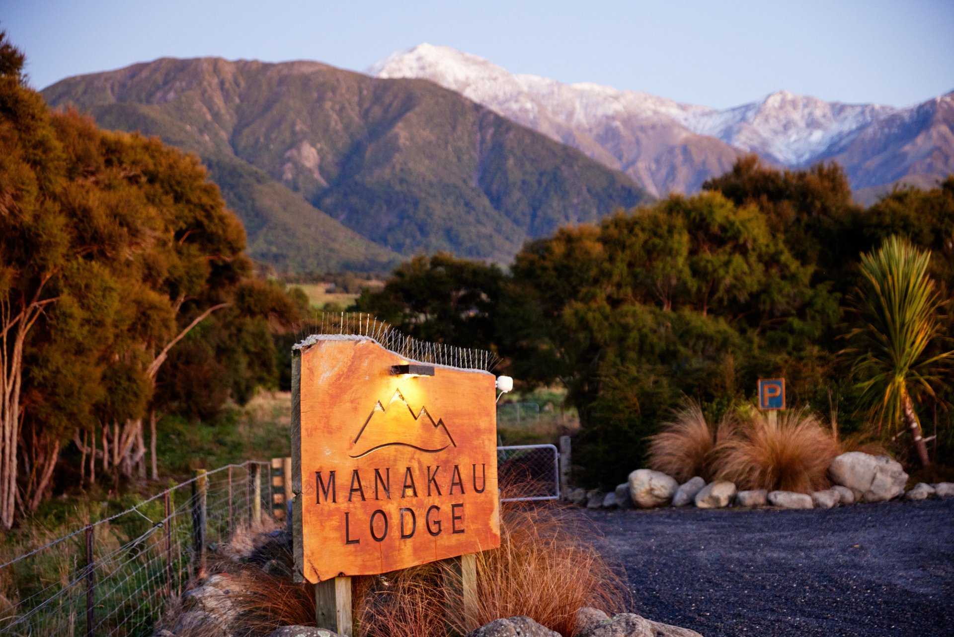 Manakau Lodge
