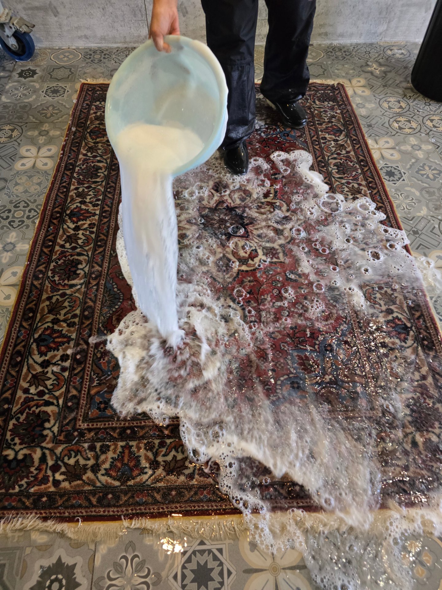 The Rug Guru – Specialist Rug Cleaning & Restoration
