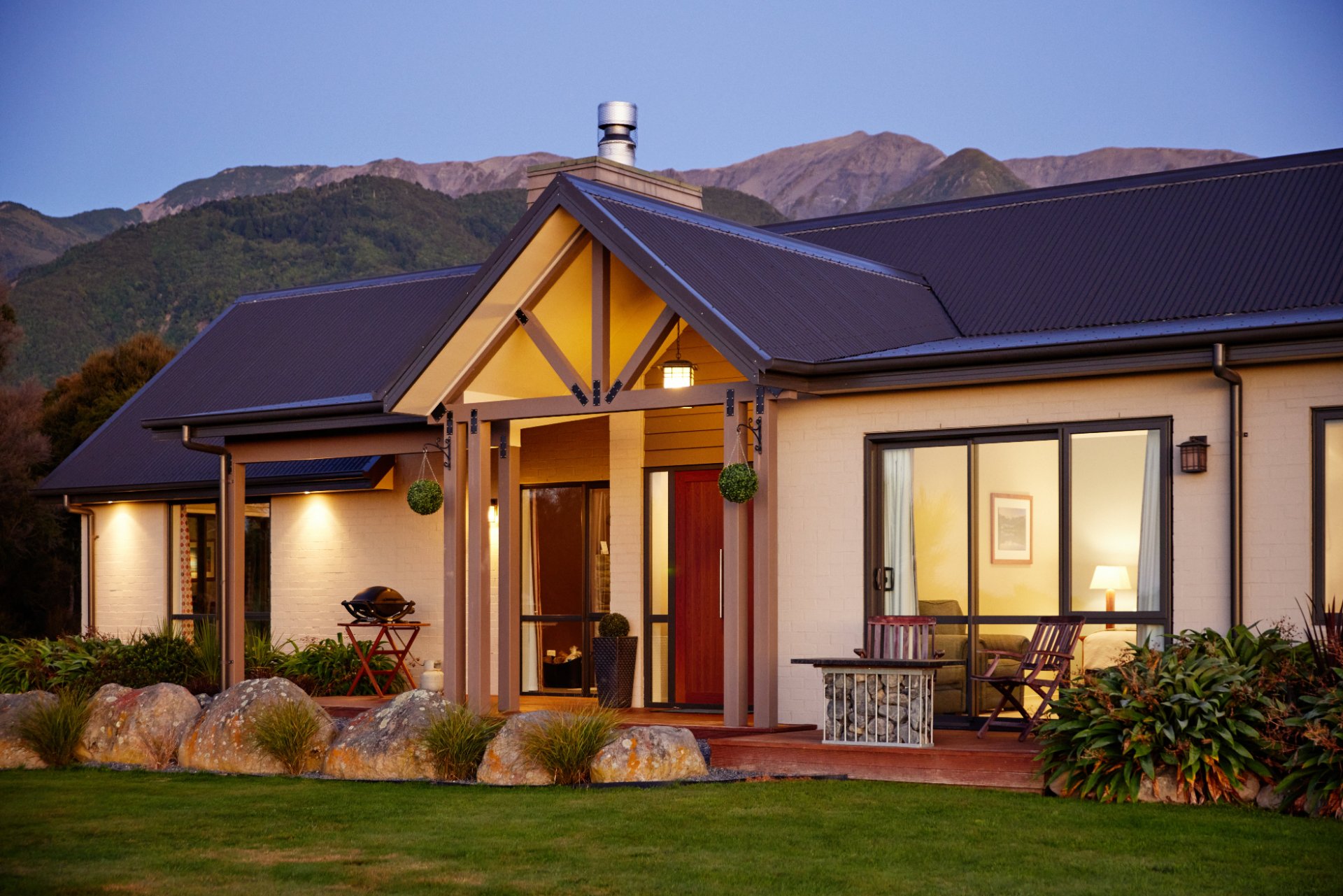 Manakau Lodge