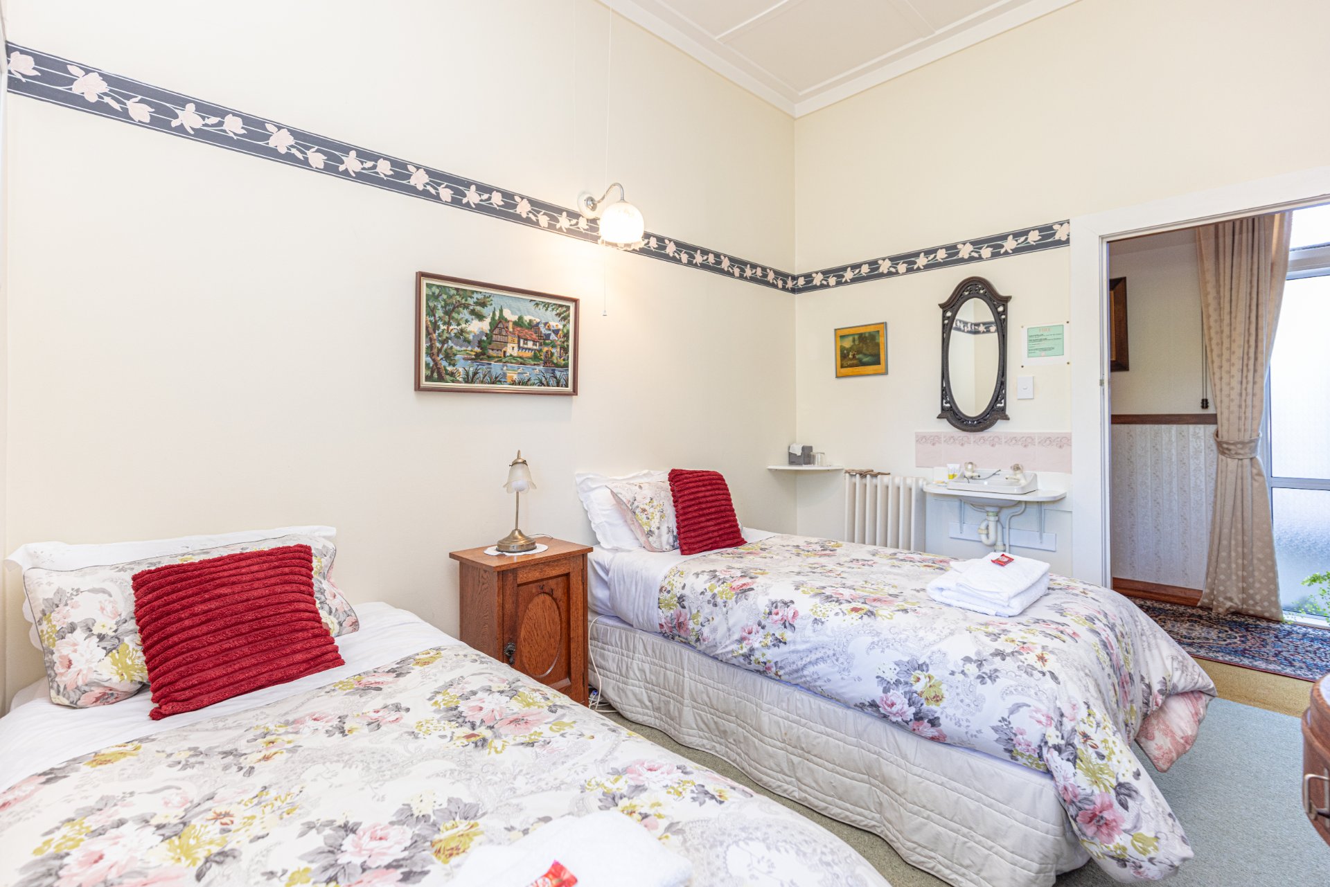 Braemar House - B&B and YHA Hostel Whanganui